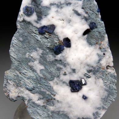 Benitoite, Neptunite, Joaquinite