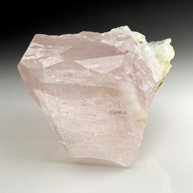 Beryl var. Morganite with Albite