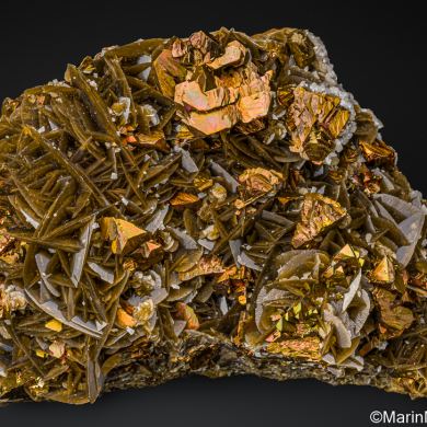 Chalcopyrite and Siderite
