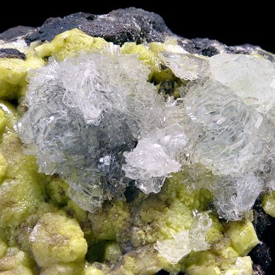 Mimetite, hemimorphite