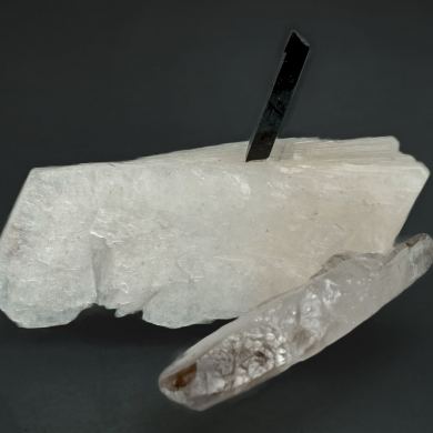 Eudidymite with Aegirine and Quartz