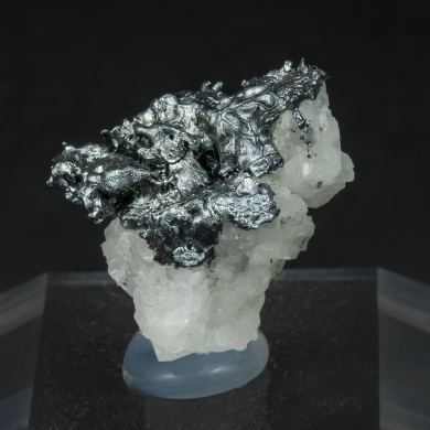 Acanthite, Calcite