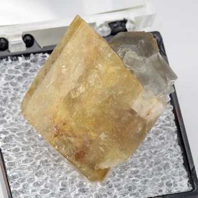 Barite with Fluorite