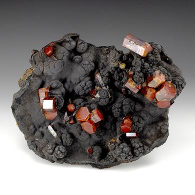 Vanadinite on Coronadite