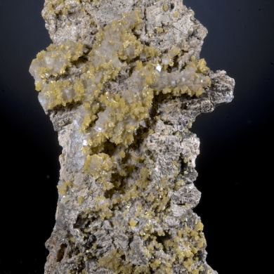 Hedyphane on Calcite