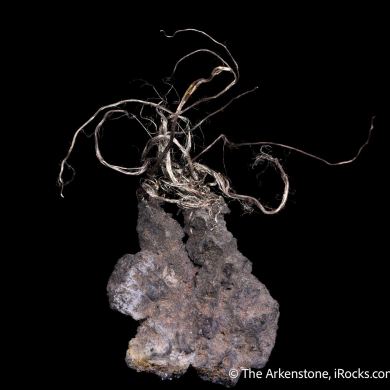 Silver (wire) on Acanthite