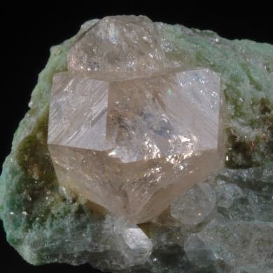 Grossular (pink) w. Diopside