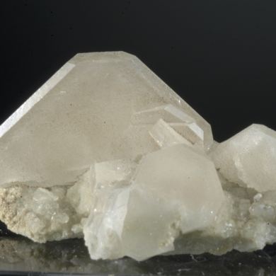 Apophyllite with Prehnite