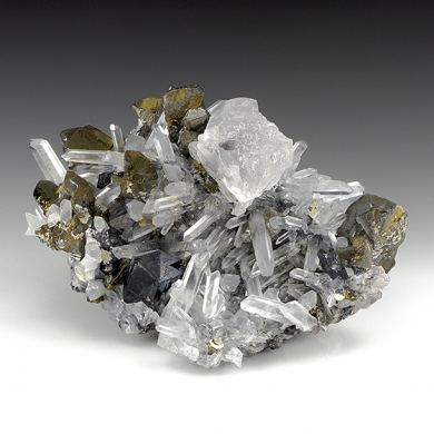 Fluorite with Quartz, Chalcopyrite, Sphalerite