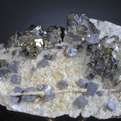 Sphalerite (Cleiophane) and Galena on Quartz