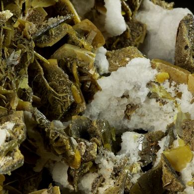 Wulfenite