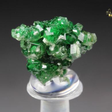 gem GARNET var. GROSSULAR var. CHROMIAN, CHROMITE