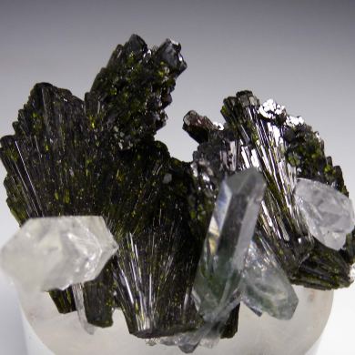 Quartz on Epidote