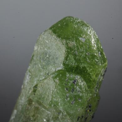 Peridote / Forsterite - melted look gem crystal