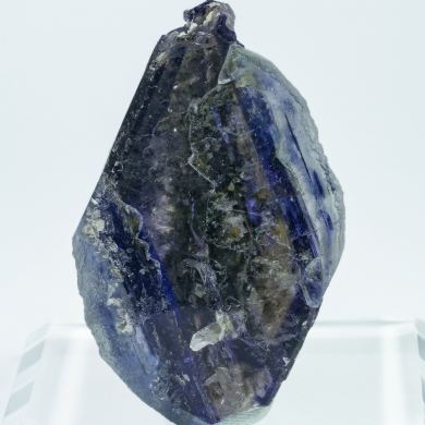 Fluorite (spinel twin) with Calcite