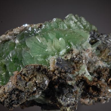Ludlamite - fan crystals