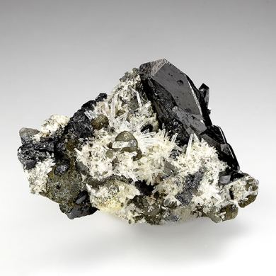Ferberite with Quartz