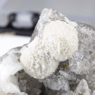 Strontianite with Calcite, Quartz, Dolomite