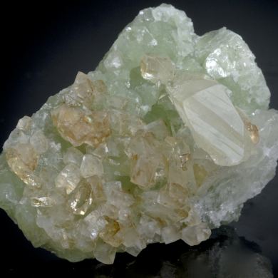Datolite on Prehnite with Calcite