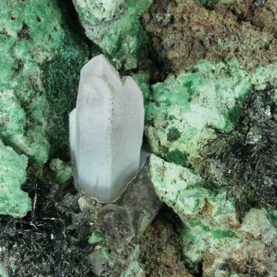 Quartz with Malachite