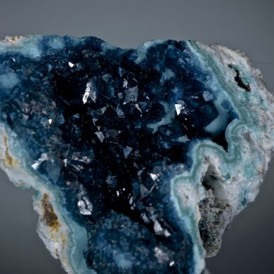 Veszelyite with Hemimorphite - new find, well-crystalized