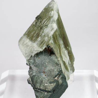Diaspore with Margarite and Rutile on Hematite