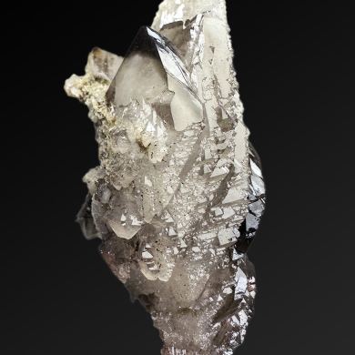 Quartz var. smoky UNUSUAL