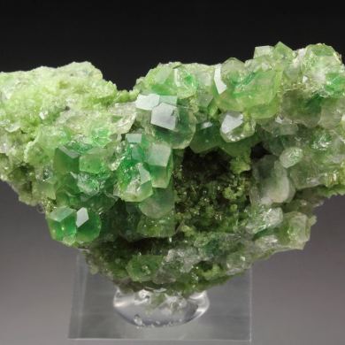 gem GARNET var. GROSSULAR with GREEN CHROMIAN PHANTOMS, DIOPSIDE
