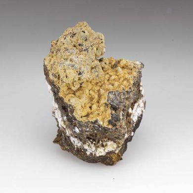 Atencioite with Ushkovite, Beryllonite, Moraesite