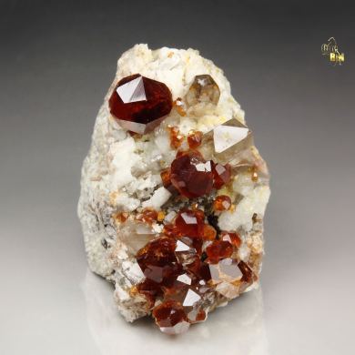 gem GARNET var. SPESSARTINE, QUARTZ