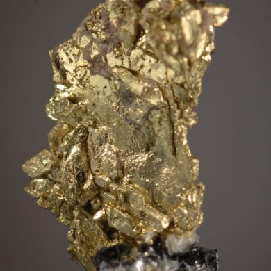 Gold- flattened crystals 
