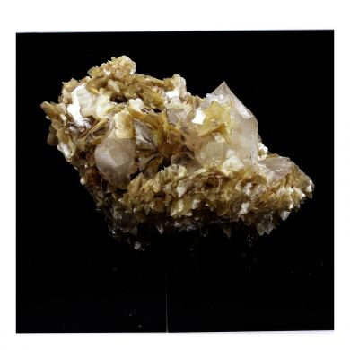 Quartz + Muscovite. 1562.0 ct.