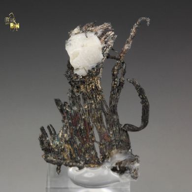 spinel-twinned SILVER, CALCITE