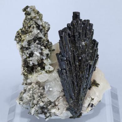 Epidote with Calcite and Quartz