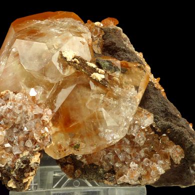 Calcite, hematite, baryte
