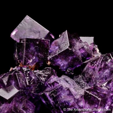 Fluorite (red fluorescence)