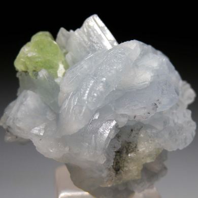Diopside on Prehnite