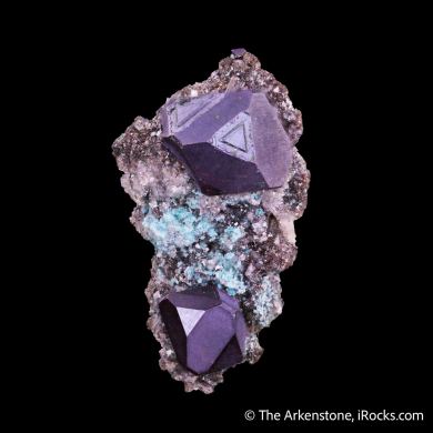 Cuprite on Calcite with Rosasite
