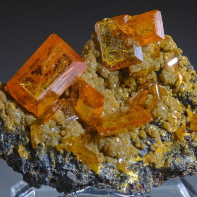Wulfenite on Mimetite -New find