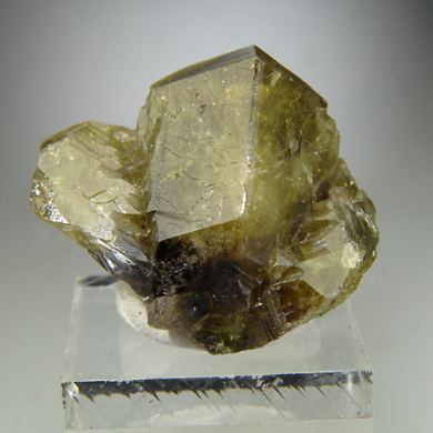 Chrysoberyl  (twinned)