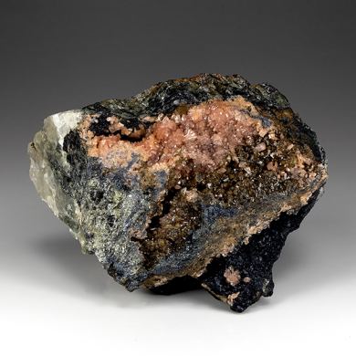 Hureaulite with Correianevesite