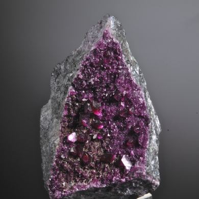 Kammererite with Zaratite