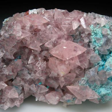 Cobaltian Calcite on Plancheite