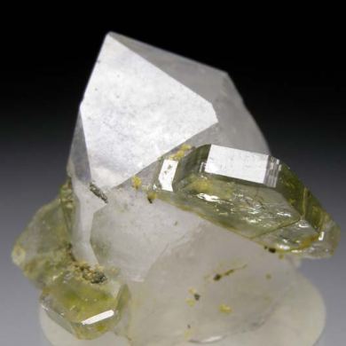 Apatite on Quartz