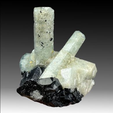 Beryl var. goshenite