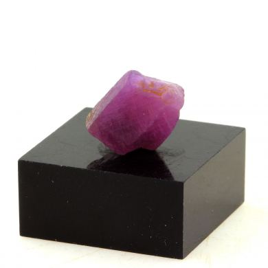 Ruby. 7.43 ct.
