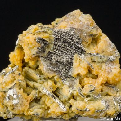 Calaverite, Chalcedony