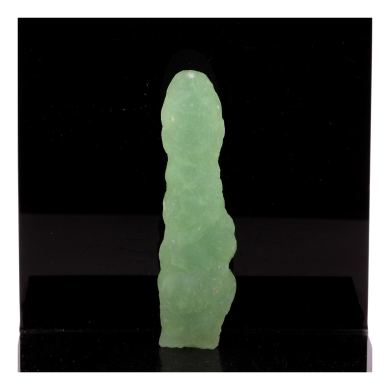 Prehnite. 177.0 ct.