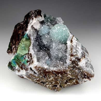 Quartz on Dioptase
