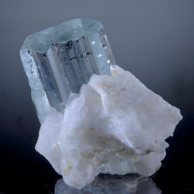 Beryl var. Aquamarine